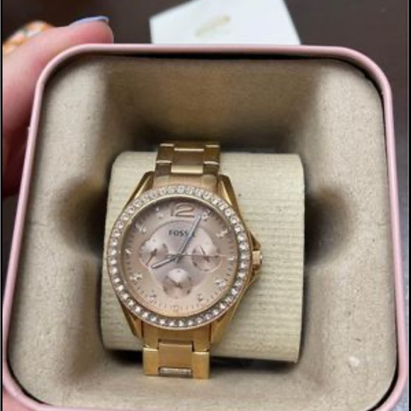 Fossil Watch - Picture 3 of 5